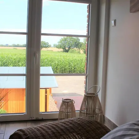 Apartment Cathedral Day 